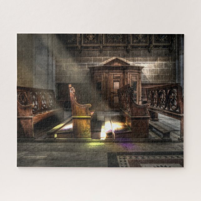 Alte hölzerne Kirchen-Bank mit Kneeler (Horizontal)