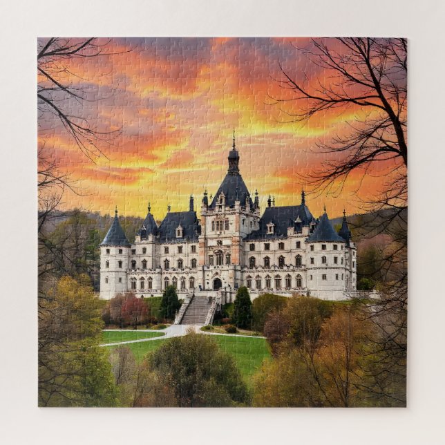 Alte majestätische Burg (Vertikal)