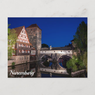 Alte mittelalterliche Brücke am Abend in Nürnberg Postkarte