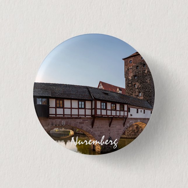 Alte mittelalterliche Brücke in Nürnberg, Deutschl Button (Vorderseite)