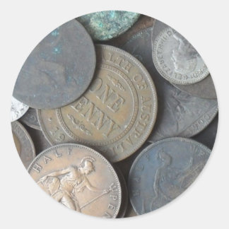 alte Münzen, hauptsächlich Pfennig und halbe Pfenn Runder Aufkleber