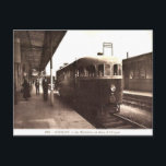 Alte Postkarte - La Micheline<br><div class="desc">Das Bild auf dieser Postkarte wurde aus einer Vintagen Postkarte von la Micheline in Alencon Station,  Orne,  Frankreich,  reproduziert. Michelines waren eine Reihe von gummiriefreien Zügen,  die in den 1930er Jahren in Frankreich von verschiedenen Eisenbahngesellschaften und dem Gummireifen-Hersteller Michelin entwickelt wurden.</div>