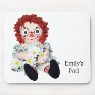alte Puppe mit Gänsedaunen Mousepad
