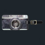 Alte schwarze Kamera Gepäckanhänger<br><div class="desc">Hallo und willkommen,  dieses Design ist eine Retro-Kamera.</div>