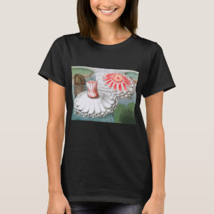 Alte Seerosen Blumen in einem Gartenteich T-Shirt