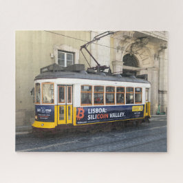 Alte Straßenbahn in Lissabon Portugal