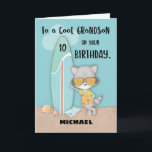 Alter 10 Grandson Birthday Beach Funny Cool Raccoo Karte<br><div class="desc">Auf der Vorderseite dieser Karte erscheinen ein cooler Waschbär,  ein Surfbrett,  Muscheln,  die Nummer 10 und der Name Ihres Enkels. Oh,  warte! Sie sehen also nicht den Namen Ihres Enkels? Nun,  man kann diese Karte mit seiner anpassen. Ändern Sie einfach Michael und geben Sie seinen Namen ein.</div>
