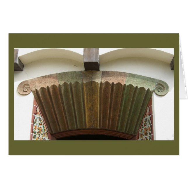 Alter geschnitzter Eingang (Vorderseite (Horizontal))