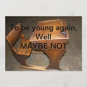 Alter Holzschreibtisch und Sessel - Einladung