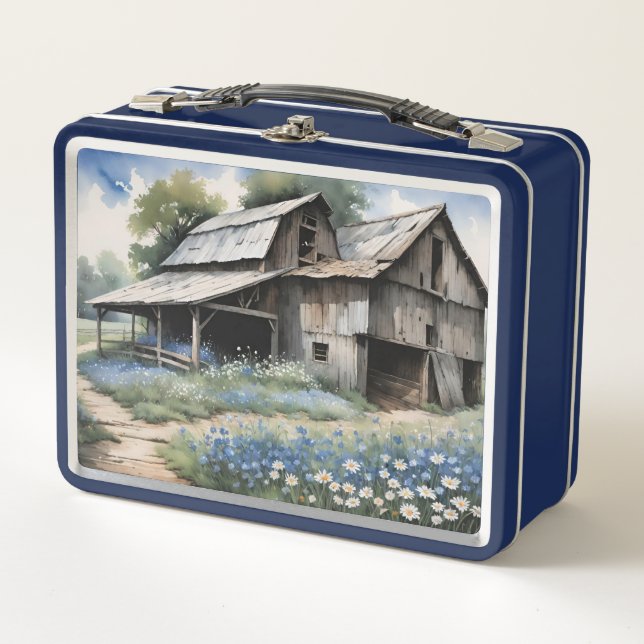 Alter Holzstall mit blauen Wildblumen und Huhn Metall Brotdose (Vorderseite)