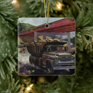 Alter LKW auf einer Baustelle Keramikornament
