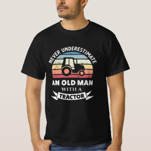 Alter Mann mit Traktor Funny Farm Geschenk Vater T-Shirt
