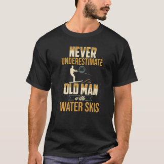 Alter Mann Wasserski Skiausrüstung T-Shirt