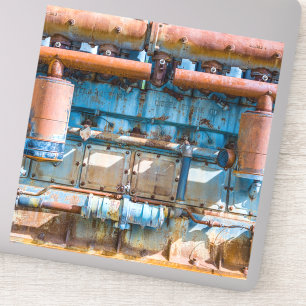 Alter und rostiger Atlas Imperial Diesel Motor in  Aufkleber