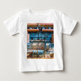 Alter und rostiger Atlas Imperial Diesel Motor in  Baby T-shirt