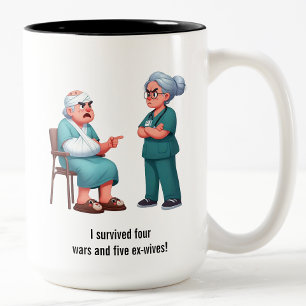 Ältere Patienten Gelieren bei einer erschöpften Kr Zweifarbige Tasse