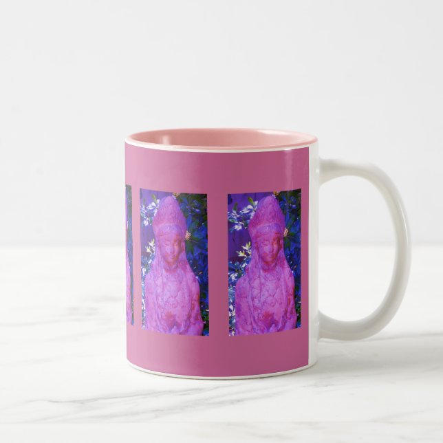 Altered Blue & Pink Qwan Yin Coffee Cup Zweifarbige Tasse (Rechts)
