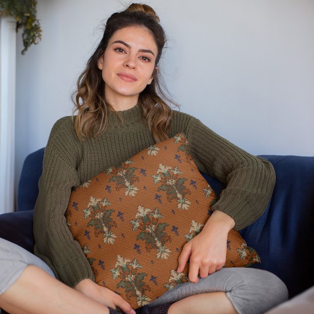Alternierende Bands Große Blumenbouquets Homedecor Kissen (mockup of a woman holding a Alternating Bands Large Floral Bouquets Homedecor Throw Pillow)