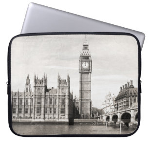 Altes London, schwarz und weiß. Laptopschutzhülle