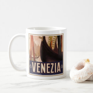 Altes Reiseplakat mit einem Kanal in Venedig Kaffeetasse