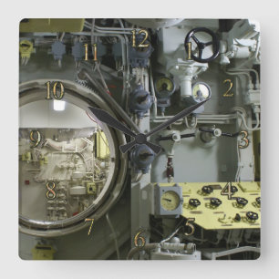 altes Retro-U-Boot Quadratische Wanduhr