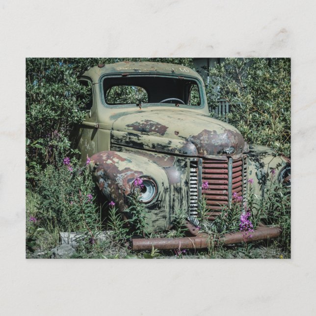 Altes Rusty Scrap Car Postkarte (Vorderseite)