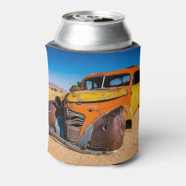 Altes und verlassenes Auto in Solitaire, Namibia Dosenkühler (Kanne Rückseite)