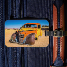 Altes und verlassenes Auto in Solitaire, Namibia Gepäckanhänger