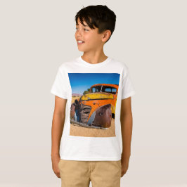 Altes und verlassenes Auto in Solitaire, Namibia T-Shirt