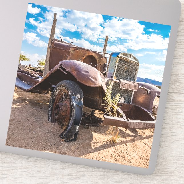 Altes und verlassenes Auto Nr. 3 in Solitaire, Nam Aufkleber (Detail)