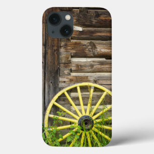 Altes Wagenrad in der historischen alten Goldstadt Case-Mate iPhone Hülle
