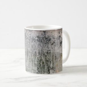 Altes weißes Fenster in der Nacht Kaffeetasse