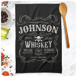 Altes Whiskey-Etikett Personalisierte Vintage Liqu Geschirrtuch<br><div class="desc">Altes Whiskey Label Personalisiert Vintag Liquor Bar design.. Passen Sie Ihren Namen oder Ihren benutzerdefinierten Text an!</div>