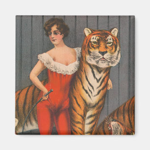 Altes Zirkusplakat einer Frau mit sechs Tigern. Magnet