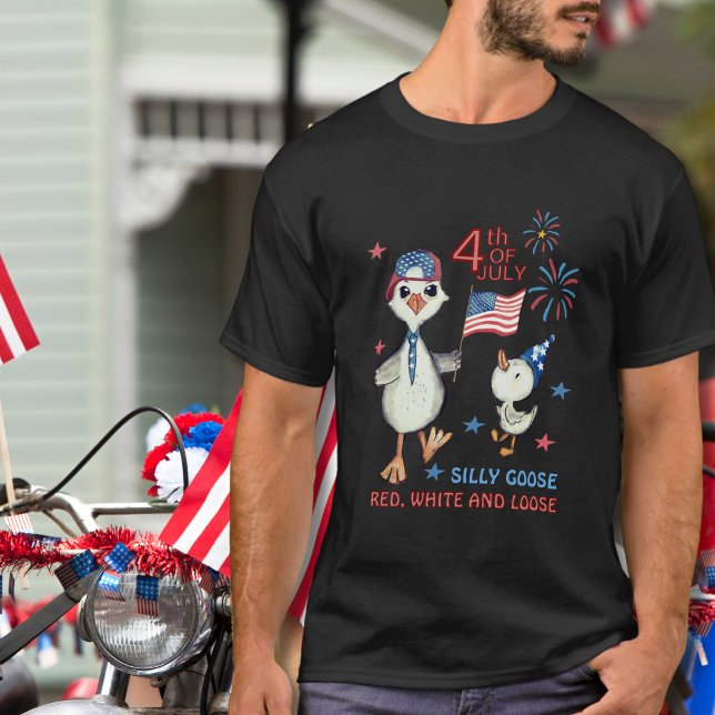 Am 4. Juli Gänse mit amerikanischem Shirt (Funny 4th of July Goose with American Flag Shirt)