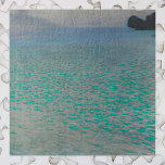 Am Attersee bei Gustav Klimt, Vintage Kunst<br><div class="desc">Am Attersee (1900) von Gustav Klimt ist ein Vintages Viktorianisches Kunstwerk aus der Ära mit dem Attersee (auch Kammersee genannt). Der Attersee ist der größte See im Salzkammergut Österreichs. Klimt verbrachte den Sommer gemeinsam mit Emilie Flöge in Litzlberg am Attersee. Über den Künstler: Gustav Klimt (1862-1918) war ein österreichischer Symbolik-Maler...</div>