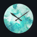 Am Meer, abstrakter Mosaikdruck. Runde Wanduhr<br><div class="desc">Am Meeresufer,  abstrakter Mosaikdruck aquamarin und Blues. Surft Puppen hoch. xo KPD.</div>