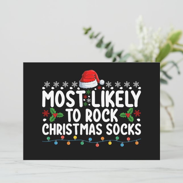 Am wahrscheinlichsten Weihnachts-Socken Familienur Einladung (Stehend Vorderseite)