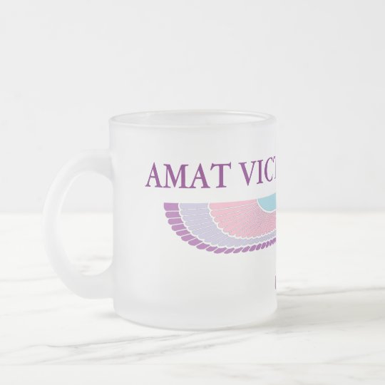 Amat Victoria Curam Mattglastasse