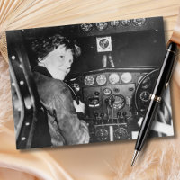 Amelia Earhart Schwarz-Weiß-Foto Luftfahrt Vintage