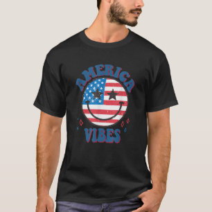 America Vibes Happy Face Smile American Flag 4. O T-Shirt