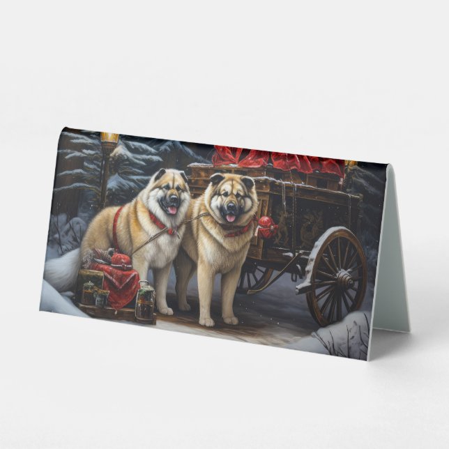 American Akita Snowy Sleigh Ride Weihnachtsdekor Tischaufsteller (Vorderseite)