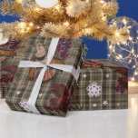 American Bird Woodland Christmas Wrapping Paper Geschenkpapier<br><div class="desc">Schöne Wildvögel inmitten von Blättern und natürlichen Dekorationen schöne Naturverpackung Papier perfekt für Ferien oder jeden Winter zusammen oder Party! Originalkunst von Erin Cooper</div>