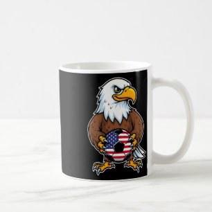 American Eagle hält Fußball Byll Spieler _1 Kaffeetasse