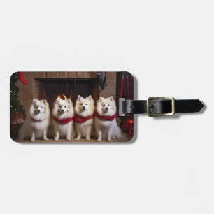 American Eskimo am Feuerplatz Weihnachten Gepäckanhänger