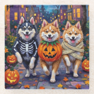 American Eskimo Hunde beim Trick-or-Treaten Hallow Glasuntersetzer