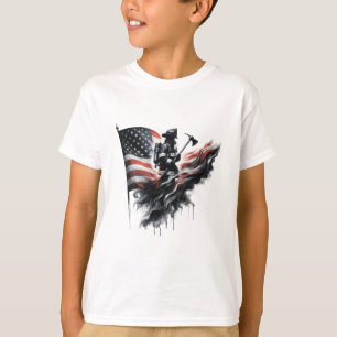 American firefighter.Flag of the United Staaten. T-Shirt