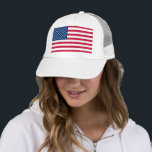 American Flag Trucker Hat Patriotic Truckerkappe<br><div class="desc">USA Flag Hats - USA - Flag - Patriotic - Unabhängigkeitstag - 4. Juli - Anpassbar - Wählen / Fügen Sie Ihren einzigartigen Text / Farbe / Bild - Make Your Special Caps Gift - Vergrössern und verschieben oder entfernen und fügen Sie Elemente / Bild mit Anpassungstool. Sie können Designs...</div>