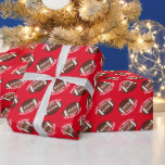 American Football Balls Name Red Christmas Geschenkpapier<br><div class="desc">American Football Balls nennen Red Christmas Wrapping Paper. Personalisieren Sie mit Ihrem Namen. Du kannst den Text Frohe Weihnachten ändern.</div>