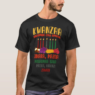 American Holiday oder Kwanzaa Kinara oder Kwan T-Shirt